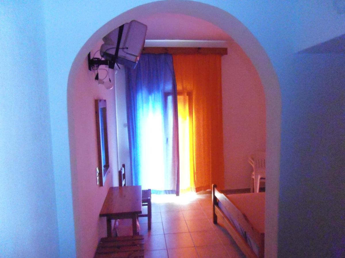Julieta'S House Hotel Patitiri  Ngoại thất bức ảnh
