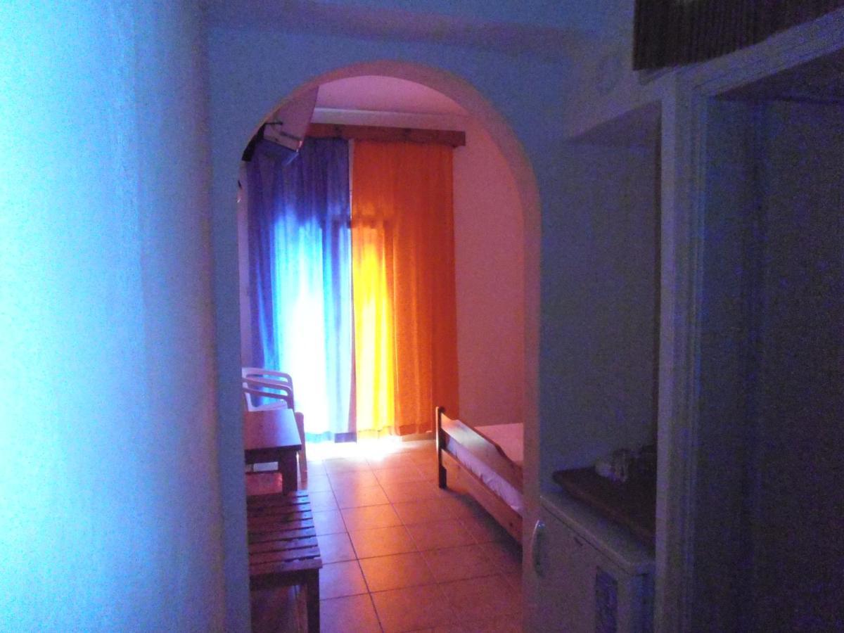 Julieta'S House Hotel Patitiri  Ngoại thất bức ảnh
