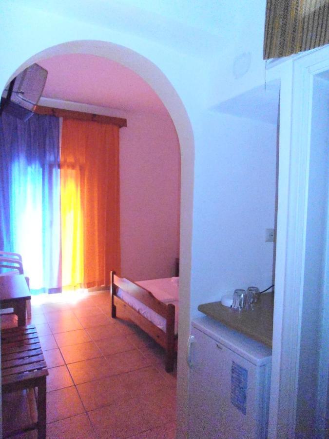 Julieta'S House Hotel Patitiri  Ngoại thất bức ảnh