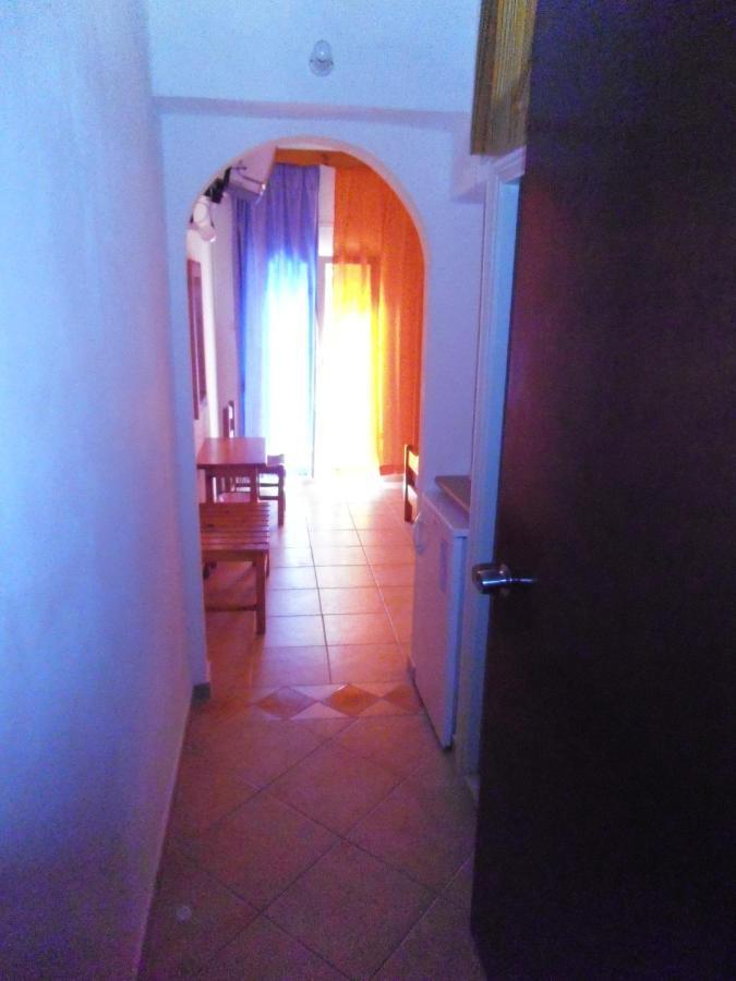 Julieta'S House Hotel Patitiri  Ngoại thất bức ảnh