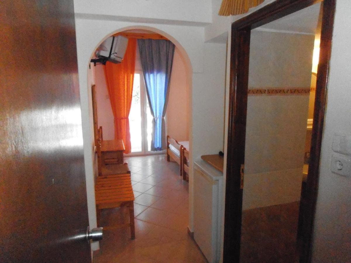 Julieta'S House Hotel Patitiri  Ngoại thất bức ảnh